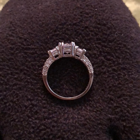 Sterling White Sapphire Ring - Picture 3 of 6